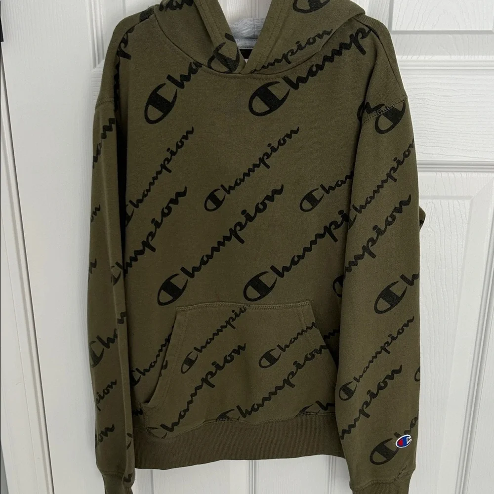 Champion Olive kids Hoodie size M